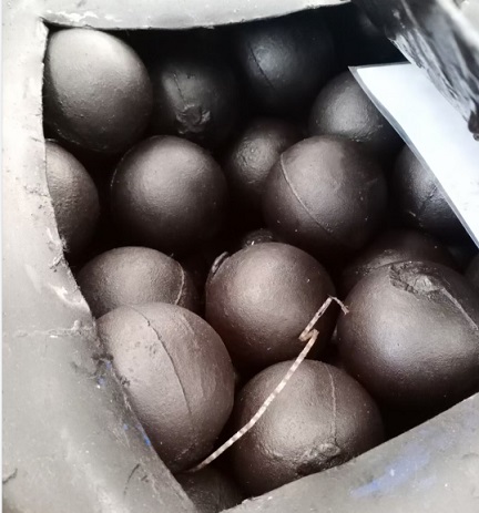 Çimento Endüstrisi İçin Döküm Taşlama Topu