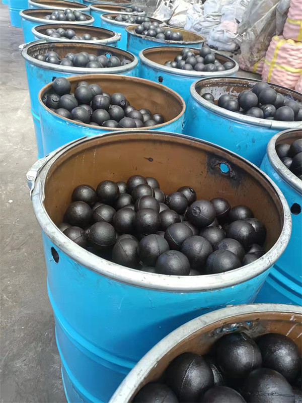 Chrome Iron Casting Ball .jpg